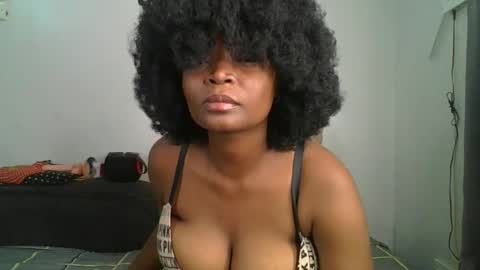 Snapshot of daddies_toy1 chatting on September 25, 8:39 pm daddyiestoy online show from September 25, 8:39 pm