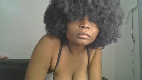 Snapshot of daddies_toy1 chatting on September 18, 5:28 am daddyiestoy online show from September 18, 5:28 am