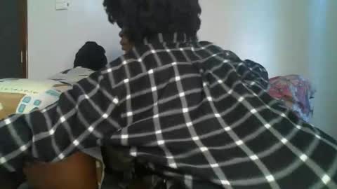 Snapshot of daddies_toy1 chatting on October 29, 1:37 pm daddyiestoy online show from October 29, 1:37 pm