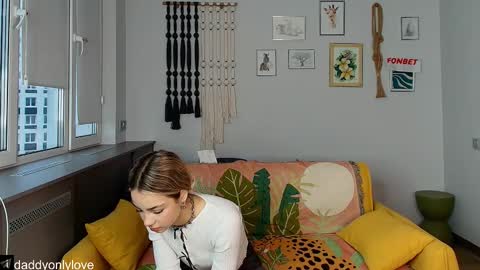 Snapshot of daddyonlyloveme chatting on September 24, 9:25 pm Zoe online show from September 24, 9:25 pm