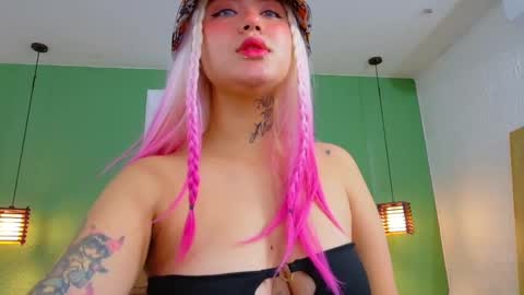 Snapshot of daddys_little_secrett chatting on March 8, 1:55 pm Valen online show from March 8, 1:55 pm