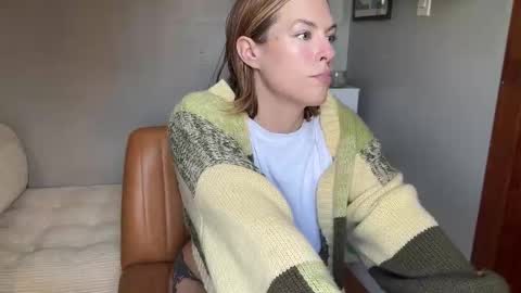 princess online show from November 5, 6:35 pm