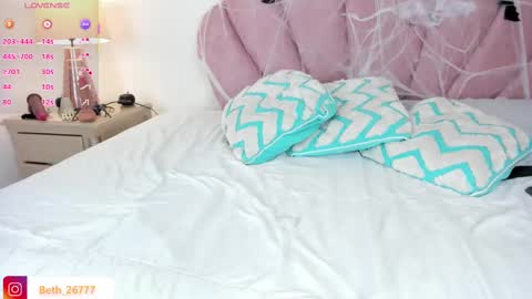 Snapshot of daddysgirrl1_ chatting on October 16, 11:29 pm Bethany online show from October 16, 11:29 pm