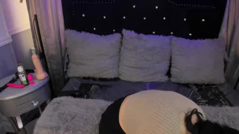 Snapshot of dafnelee chatting on September 9, 1:55 pm Dafne online show from September 9, 1:55 pm