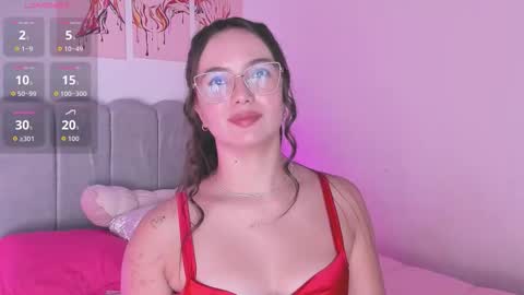 Dafne  online show from November 21, 1:57 pm