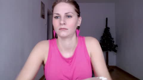 Dagmarie online show from December 12, 7:19 am