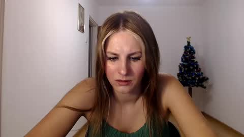 Dagmarie online show from December 19, 7:29 pm