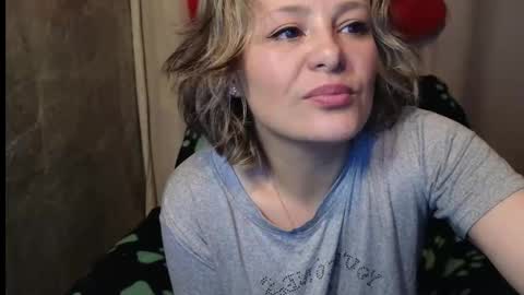Snapshot of dagny_jo chatting on February 25, 4:14 am Lulu online show from February 25, 4:14 am