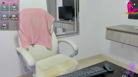 Dahian  online show from October 2, 12:10 pm