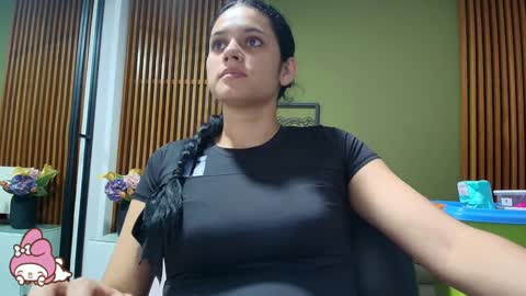 Snapshot of dahiana_spark chatting on January 3, 7:50 pm Dahiana online show from January 3, 7:50 pm