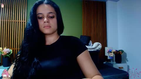 Snapshot of dahiana_spark chatting on February 19, 7:48 pm Dahiana online show from February 19, 7:48 pm
