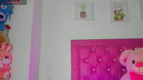    online show from December 18, 7:57 am