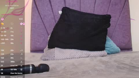 Snapshot of dahliamoore chatting on October 28, 10:03 pm Dahlia online show from October 28, 10:03 pm