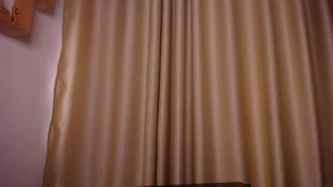 DAHYAN online show from April 16, 8:08 pm