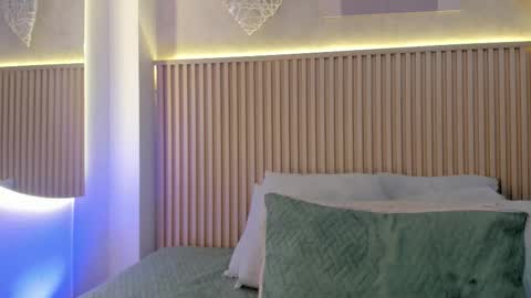 Snapshot of daiana_curly chatting on October 15, 11:29 pm Daiana online show from October 15, 11:29 pm