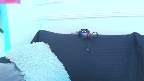 Daisy Price online show from October 14, 11:24 am