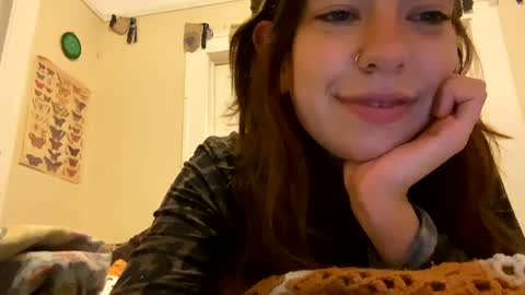 DaisyB3 online show from September 14, 6:22 am