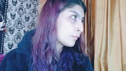 Snapshot of dak_7 chatting on February 19, 2:55 am    --  -- help me reach 100 hands up  online show from February 19, 2:55 am