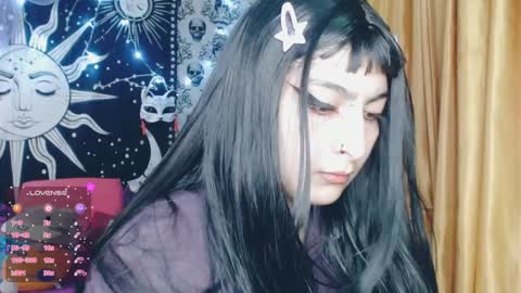 Snapshot of dak_7 chatting on January 18, 1:41 am    --  -- help me reach 100 hands up  online show from January 18, 1:41 am