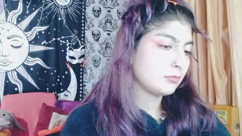 Snapshot of dak_7 chatting on March 6, 6:52 am    --  -- help me reach 100 hands up  online show from March 6, 6:52 am