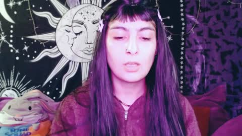 Snapshot of dak_7 chatting on December 12, 10:42 pm    --  -- help me reach 100 hands up  online show from December 12, 10:42 pm