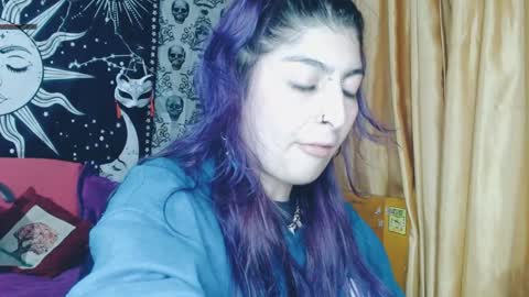 Snapshot of dak_7 chatting on January 23, 2:44 am    --  -- help me reach 100 hands up  online show from January 23, 2:44 am