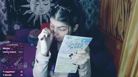 Snapshot of dak_7 chatting on January 12, 12:18 am    --  -- help me reach 100 hands up  online show from January 12, 12:18 am