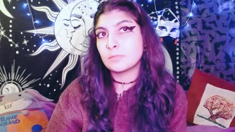 Snapshot of dak_7 chatting on December 22, 8:49 am    --  -- help me reach 100 hands up  online show from December 22, 8:49 am