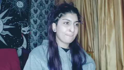 Snapshot of dak_7 chatting on February 26, 3:14 am    --  -- help me reach 100 hands up  online show from February 26, 3:14 am