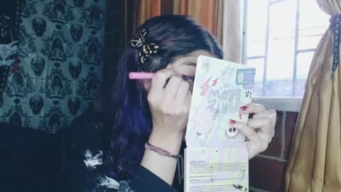 Snapshot of dak_7 chatting on March 8, 11:07 pm    --  -- help me reach 100 hands up  online show from March 8, 11:07 pm