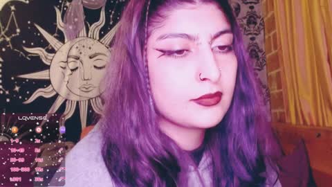 Snapshot of dak_7 chatting on January 11, 5:10 am    --  -- help me reach 100 hands up  online show from January 11, 5:10 am