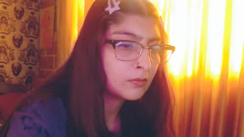 Snapshot of dak_7 chatting on October 2, 9:53 pm    --  -- help me reach 100 hands up  online show from October 2, 9:53 pm