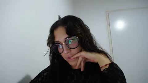 IG  dakotasofiaa online show from September 24, 7:24 pm