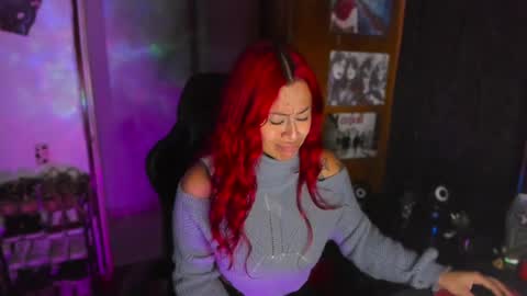 Snapshot of dakota_crab chatting on January 5, 9:47 pm Dakota Crab online show from January 5, 9:47 pm