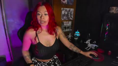 Snapshot of dakota_crab chatting on February 27, 12:32 am Dakota Crab online show from February 27, 12:32 am