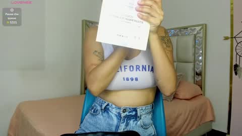 Snapshot of dakota_jenkins chatting on January 5, 1:36 pm janeth online show from January 5, 1:36 pm