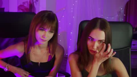 Snapshot of dakotaajohnnson chatting on February 22, 6:17 am dakotaajohnnson online show from February 22, 6:17 am