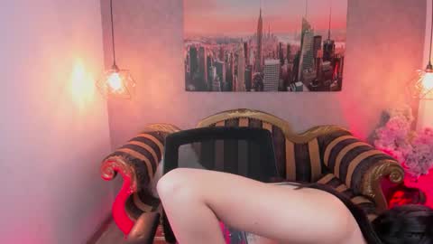 dali_collin online show from February 3, 5:28 pm