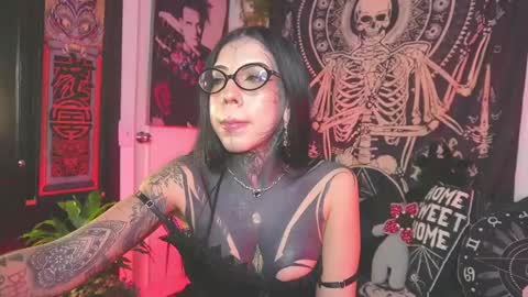 dalia_vorhees online show from May 28, 1:58 am