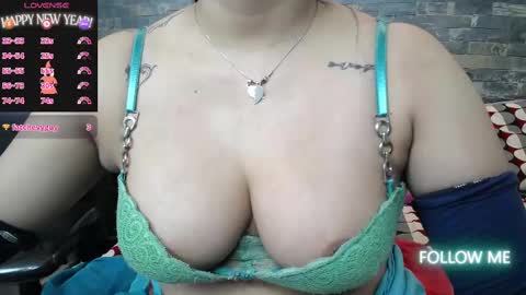 Snapshot of daliadubey chatting on November 1, 10:41 am dalia dubey online show from November 1, 10:41 am