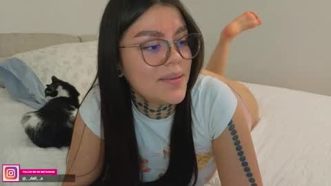 Dalia online show from April 11, 1:01 am