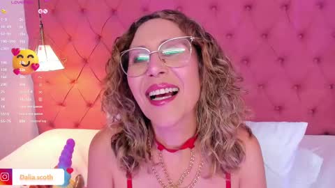 Snapshot of daliascoth chatting on February 12, 9:54 pm Dalia online show from February 12, 9:54 pm