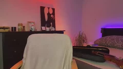 dalmatian_girl online show from February 23, 7:24 pm