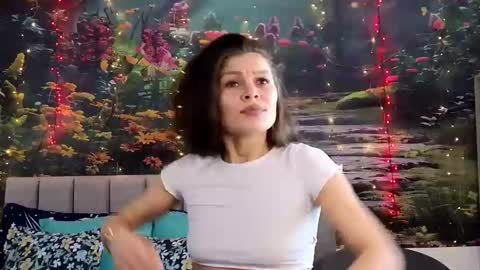 Snapshot of damedefeu chatting on January 11, 9:15 am damedefeu online show from January 11, 9:15 am