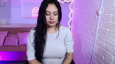 Snapshot of damii_tay chatting on March 1, 2:55 pm Damii online show from March 1, 2:55 pm