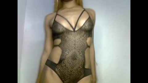 Leah online show from July 8, 9:28 pm