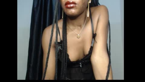 leah online show from February 24, 6:06 pm