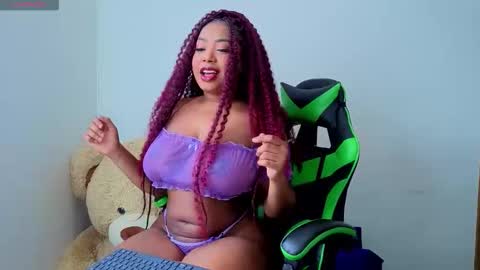 Snapshot of dana_ebony_ chatting on October 19, 5:04 pm Danna online show from October 19, 5:04 pm