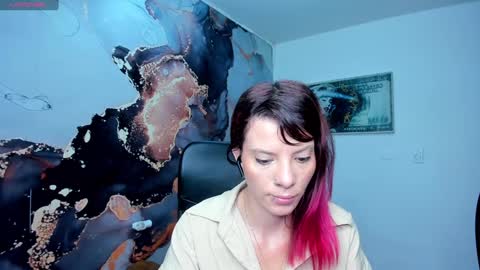 Danaa Rey online show from January 10, 11:11 am