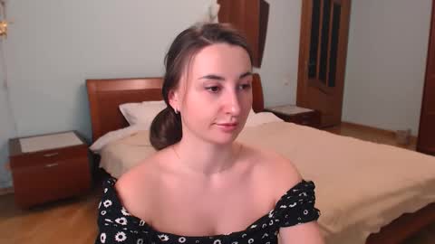 Snapshot of danadjuani chatting on October 31, 1:18 am  Danna Lovense is activeThere are legends that in this room all your wishes can come true  Private is Open online show from October 31, 1:18 am